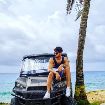 AlvaroJos_'s profile picture. Web UI Developer - Globant CO (Disney®) | Aquí no hay nada interesante, escribo un tweet como 2 veces al año; y por lo general es un reply/mención a otra cuenta