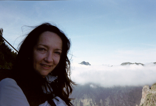 Twittenddraakje's profile picture. writer, lover, mum, plum- pie & friends.