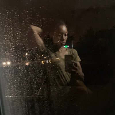 deandotk's profile picture. 