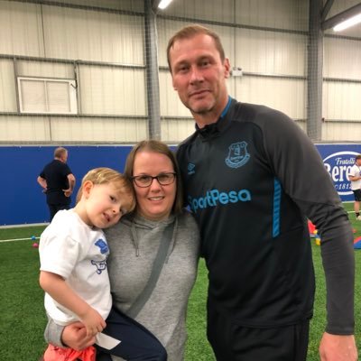 acj1082's profile picture. Former decorator. Criminal Justice graduate and Criminolgy post graduate. Evertonian. Currently full time mummy to my beautiful little boy. pwme