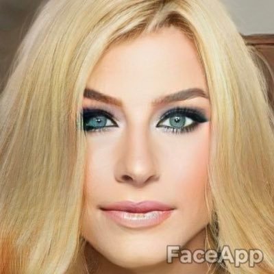 sissy wannabe. 🧚🏻‍♀️ luv pink. femme at heart. 💕submissive by nature. (pic= FaceApp). Please don’t contact me if you want money. 🤷🏼‍♀️