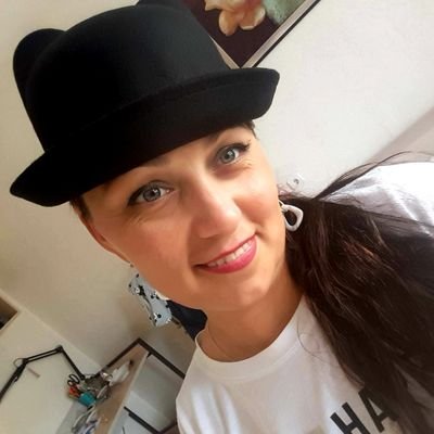Hello ! I love to make jewelry and give joy to people through them!))
Всем привет ! Я обожаю создавать украшения и дарить радость людям через них!))
