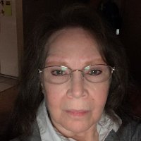 Linda Askew - @LindaAskew12 Twitter Profile Photo