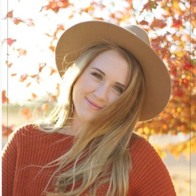 sarawillis22's profile picture. 