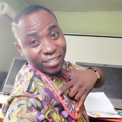 CEO 📕Motivational Stories | An Educationist | Love Affair instructor | A writer, A Singer 🎙, Comedian😁.
God's Own Son 😎💪
📩 official4godsent@gmail.com