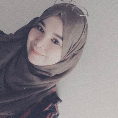 izzanaadilia's profile picture. Servant of Allah. Married.