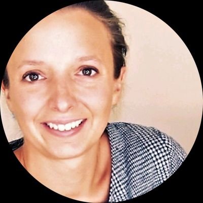 Vogue entre l'Agriculture et le Web....
Front-End Developper :
https://t.co/I7mecU1obz
Responsable event https://t.co/HnG7f22eUd