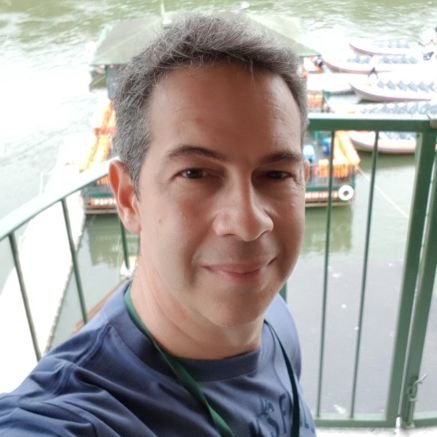 wagnertripari's profile picture. cirurgia plástica & economia🇧🇷