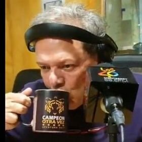 Me gustan las mamis, la posesión del balón, Pizarro con Carioca y patearle la dona a andres boy y a la secta de #conspirayados kukluxklanezcos