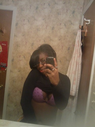 TasteyMuthaFxka's profile picture. Funnyyi, Cutee `Thee illestt Goofyyi Prettyyi
Randomm Cool Smartt Texttaholic
:) Ect. / Moree ` - showupp && showOUT
Freaky baddass #DarkSkinn'd