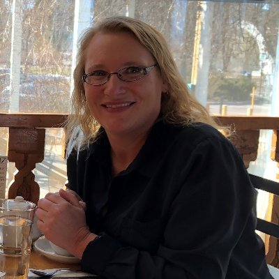 GalaxyRossi's profile picture. Spiritual/creative archon at https://t.co/eSCDGuOp5H. Reiki master, empath, meditation teacher. Bringing love and light to the world and the beings in it! 🥰🌞🌈