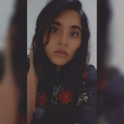 Dhamar_Melissa's profile picture. La vida es un acertijo
dónde la respuesta es
la muerte ...- ‽