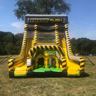 Bounce Houses R Us provides party rentals to Chicago