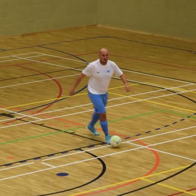 Youth Coach for Leicester Futsal. A big Arizona Cardinals fan.