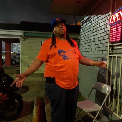 ErnestSkidmore6's profile picture. everything about me