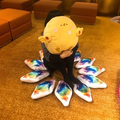 金髪で雄っぱいの大きい、面倒見がよくて料理上手で自己肯定感低めなタレ目お兄さんが好き。グラブルの🐶とかジャンケットバンクの😈🦁、今期ニチアサの🍮と🕯をかわいがる日々。雑食。20⬆