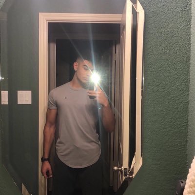 Armando41405932's profile picture. I retweet a lot of funny videos