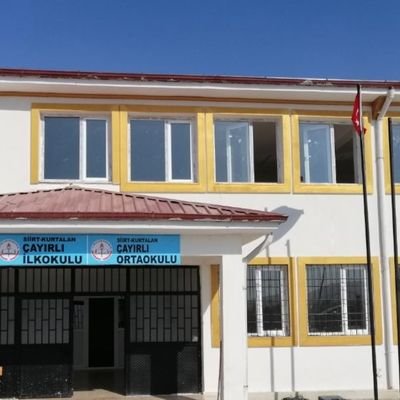 ÇAYIRLI İLKOKULU ORTAOKULU RESMİ SAYFASI