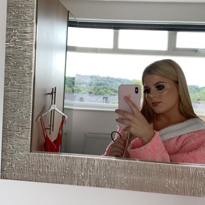 katieharee's profile picture. 