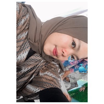 M.RizkiDrmwn💕
Virgo• ‘99 🍓 Instagram @aynaagstna