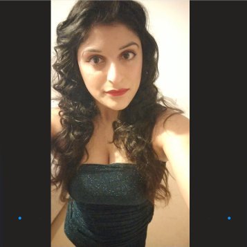 anita_bhatti's profile picture. | ♑ |