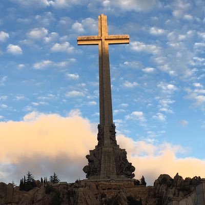 Una mentira repetida un millón de veces sigue siendo MENTIRA.    Memento mori.  ✝️ IN HOC SIGNO VINCES ✝️ Viva Cristo Rey!