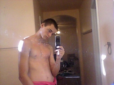 D0utLaw's profile picture. i am a MMA fighter, my record is 14-0-1 i hope to get to the UFC im holding a title. my likes and dislikes are i hate pretty stuck up