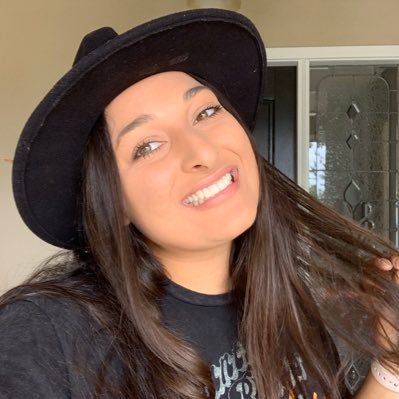 karlygalosic's profile picture. 