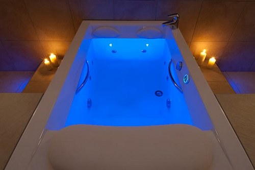 Whitefalls's profile picture. Escape the pressures of everyday life.. Relax,Unwind in your own #spalodge Award Winning 5* #luxurystays 4 couples #romanticretreat #Callanish #Outlander