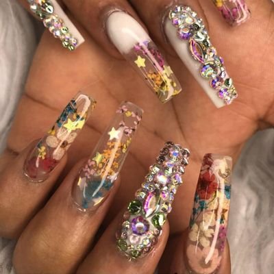 OjoOlam78815950's profile picture. most perfection when of comes to nails, am best, that why I call maself Badd.