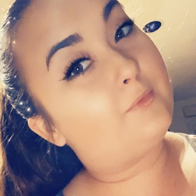 LinziStack's profile picture. Cutie with no booty. #deafgirlswag #bionicbabe