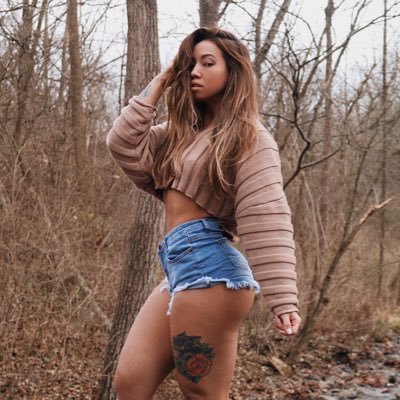 NPC Figure . Master Hairstylist . Instagram: Sereneazn