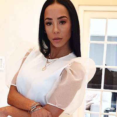 Farah Lippert Profile