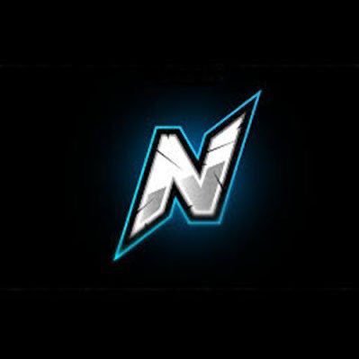 Call of duty player, competitive. Slayer, 22ans. Player for