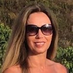 Personal twitter account, experienced senior marketing professional, 25+ years' B2B technology marketing, cupcake baker, runner.