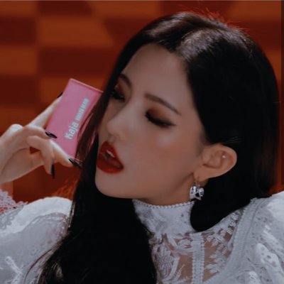 98s · songwriter, rαpper αnd dαncer ; everything hαs αn end : yeojα αideul's leαder.
