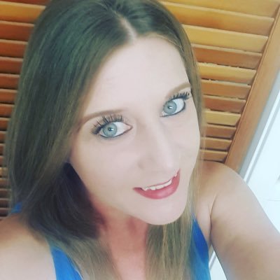 MadereSuzanne's profile picture. 