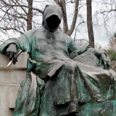 maze_wolf9's profile picture. An observer in the world.