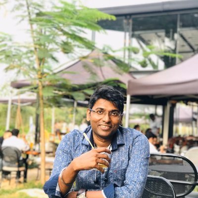 Corporate Communication Professional, Content Creator