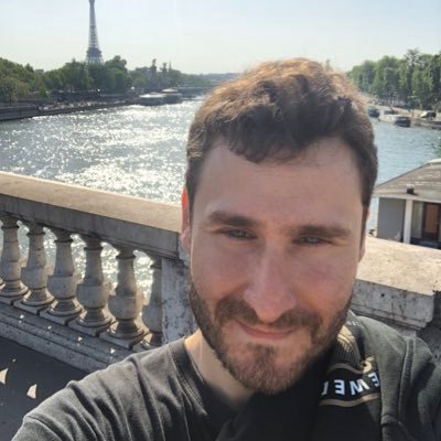 iOS Dev / Retro gaming / Cinema / Video Games
