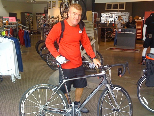 Into amateur radio (call N4UCM),cycling, and guitars.