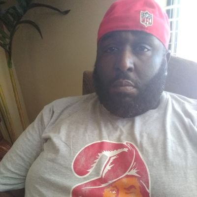 OwtEatnSmurfs's profile picture. Semi Pro Race Car Driver & Amateur Tattoo Artist! #Shake&Bake