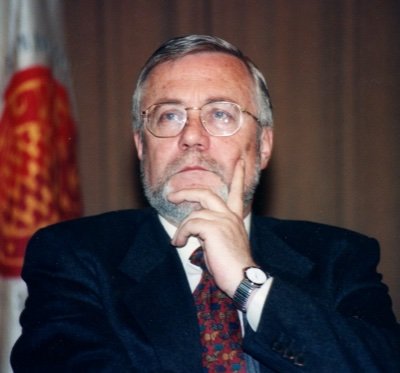 AngelPioGonzal5's profile picture. Catedrático Universidad (Jubilado)