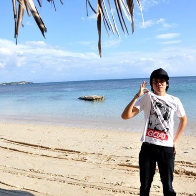 rikaragoza's profile picture. 