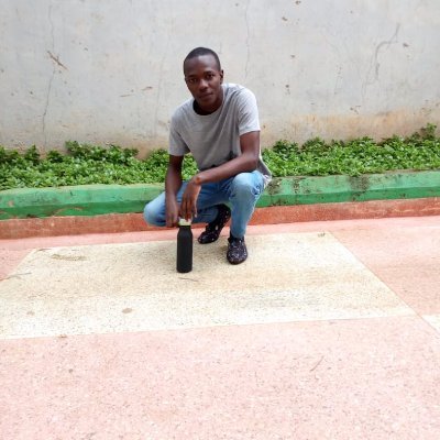 Leadership and ideology
Political analyst /Scientist (Industrial chemist),Chelsea diehard