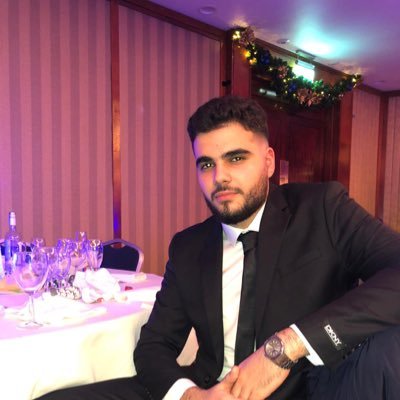 6’7| Ex-Footballer for Coventry| Entrepreneur| Ex-Forex Trader| Boxer in The Making| Retired Basketball Player|