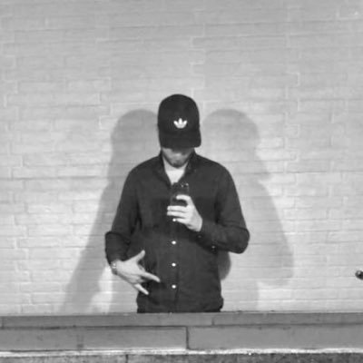 Sama93252837's profile picture. 