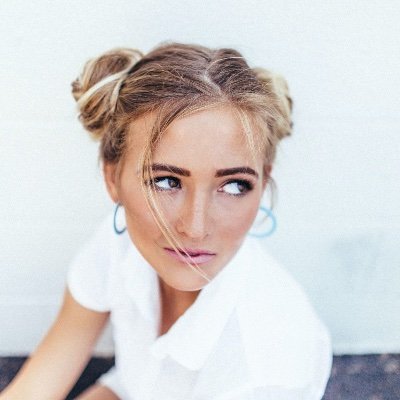 elizabethdott's profile picture. Go Utes. Go Jazz.