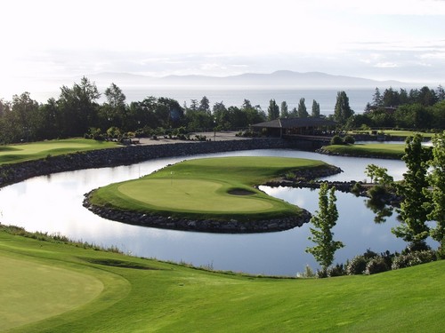 Located just up the hill from the beautiful 18 holes @ Cordova Bay Golf Course, The Ridge is Victoria's most complete short game facility.