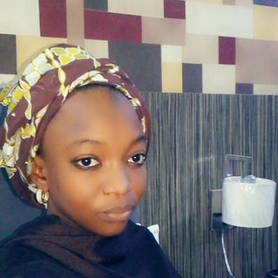 Zainablawan5's profile picture. 
